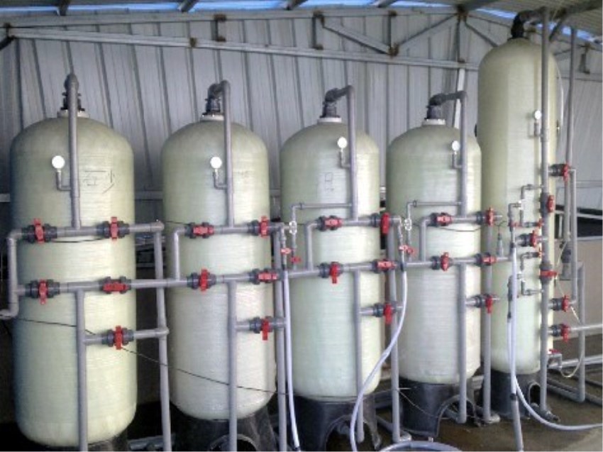 8噸每小時(shí)5塔過(guò)濾純水機(jī)/離子交換+混床系統(tǒng)/混床超純水機(jī)