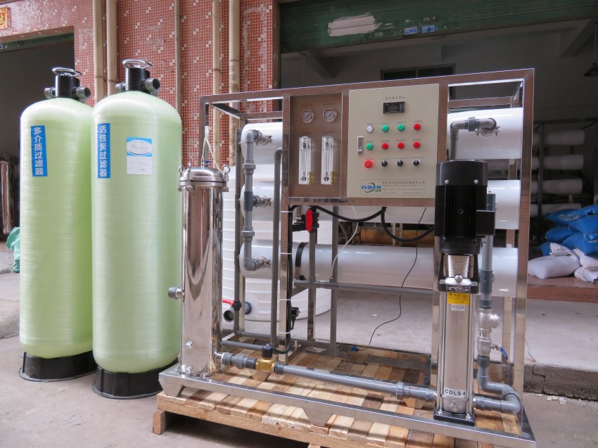 真空鍍膜廠(chǎng)清洗用反滲透超純水系統(tǒng),純水設(shè)備